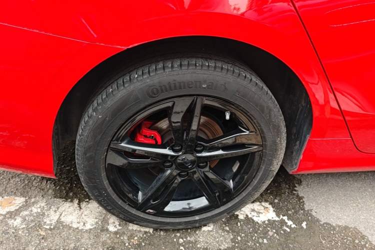 Used Geely Auto Binray 2021 1.4T CVT F-Sport Edition Right Rear Wheel Hub