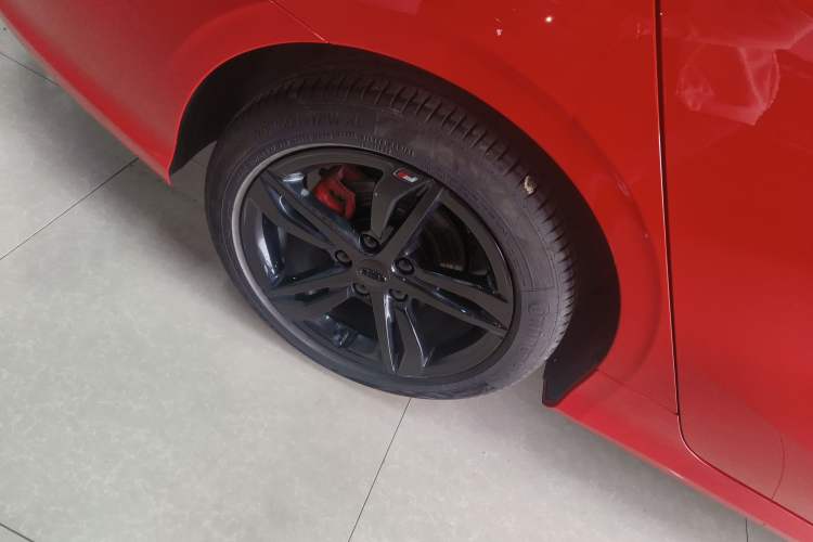 Used Geely Auto Binray 2021 1.4T CVT F-Sport Edition Right Rear Wheel Hub