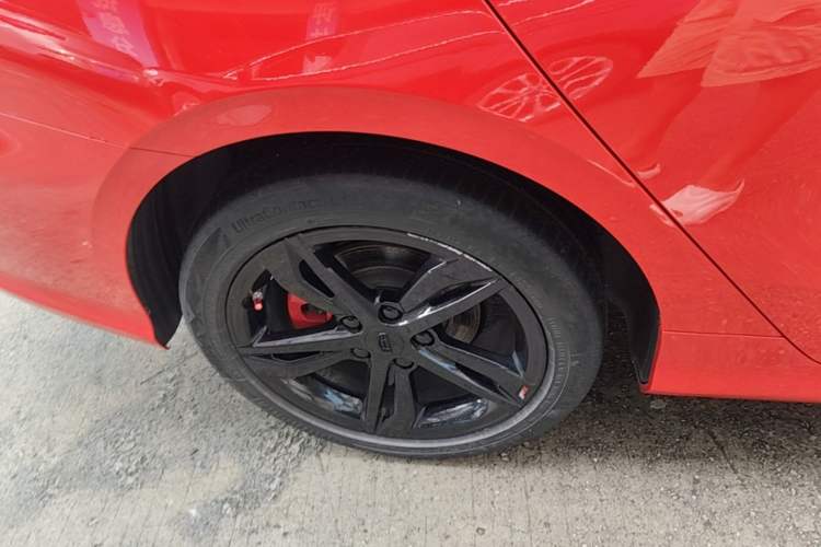 Used Geely Auto Binray 2021 1.4T CVT F-Sport Edition Right Rear Wheel Hub