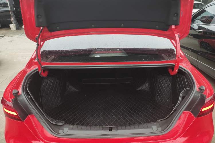 Used Geely Auto Binray 2021 1.4T CVT Asian Games Edition Trunk