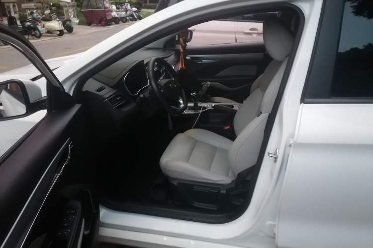 Used Geely Auto Binray 2021 1.4T Manual Luxury Edition Driver Seat