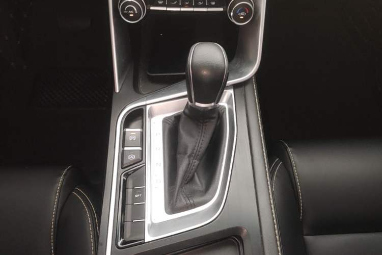 Used Geely Auto Binray 2021 1.4T CVT Asian Games Edition Gear Lever