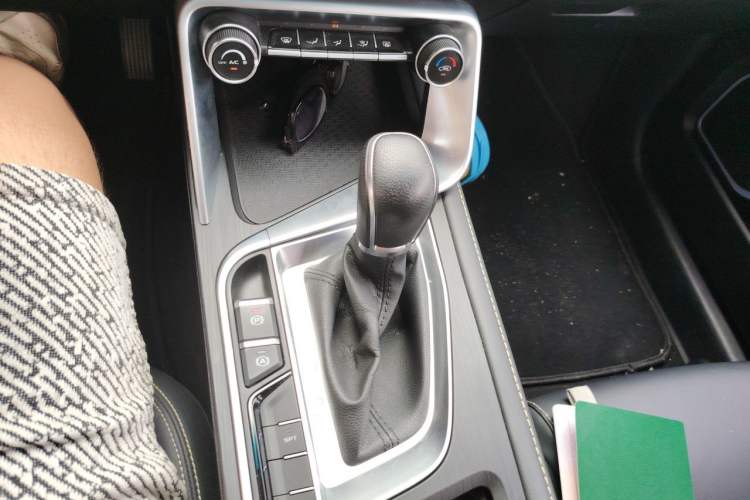 Used Geely Auto Binray 2021 1.4T CVT Asian Games Edition Gear Lever