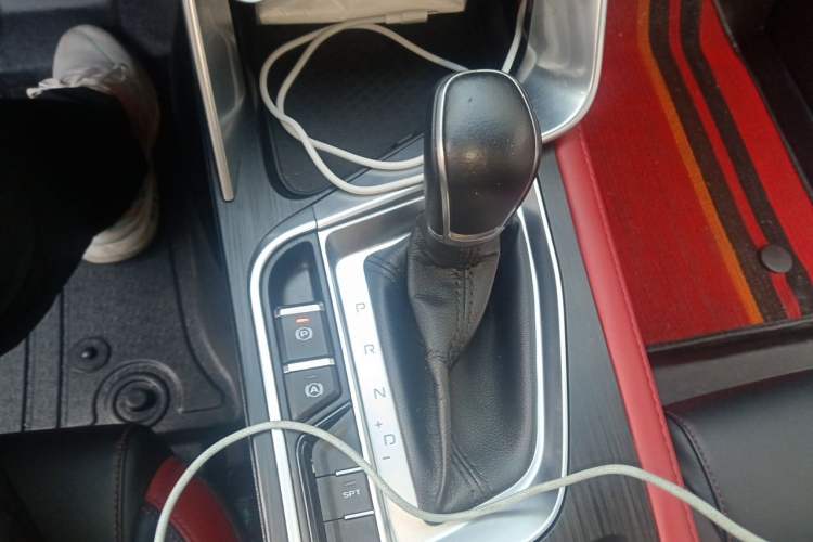 Used Geely Auto Binray 2021 1.4T CVT F-Sport Edition Gear Lever