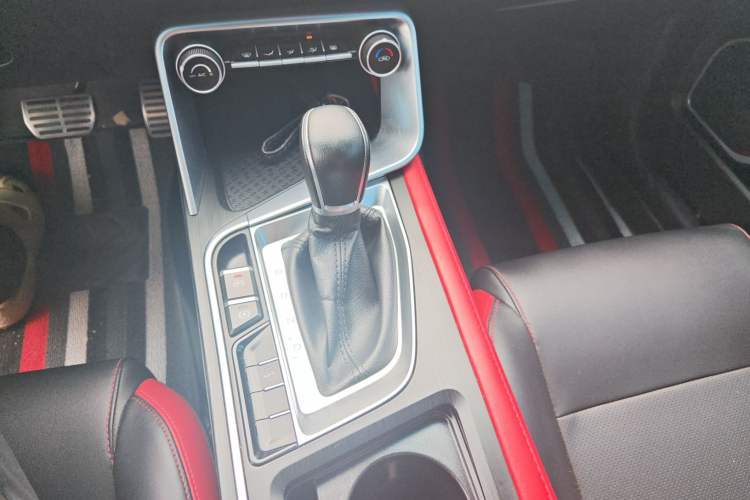 Used Geely Auto Binray 2021 1.4T CVT F-Sport Edition Gear Lever