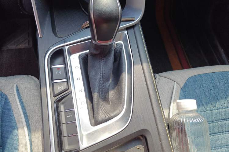 Used Geely Auto Binray 2021 1.4T CVT Asian Games Edition Gear Lever