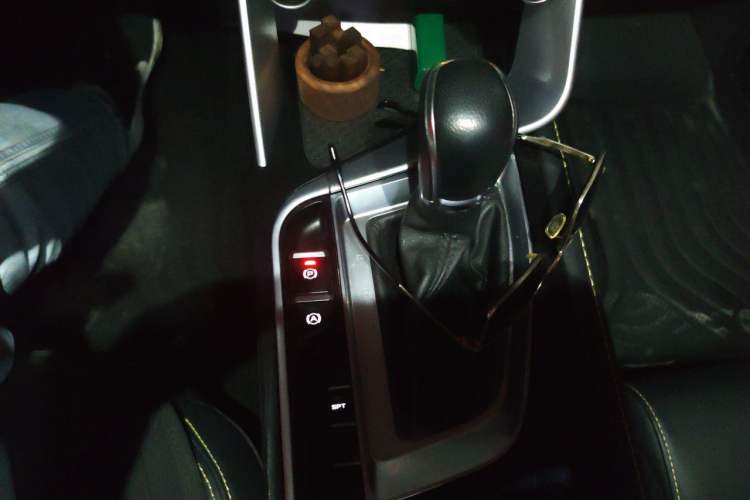 Used Geely Auto Binray 2021 1.4T CVT Asian Games Edition Gear Lever