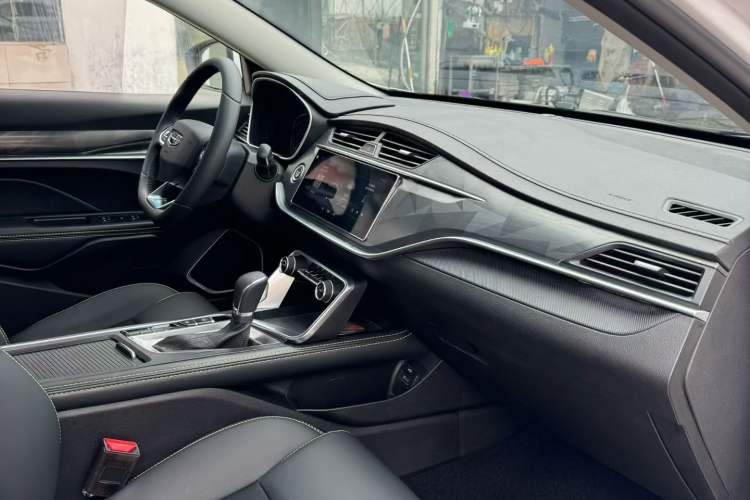 Used Geely Auto Binray 2021 1.4T CVT Asian Games Edition Interior 4