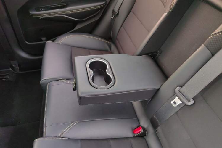Used Geely Auto Binray 2021 1.4T CVT Asian Games Edition Interior 6