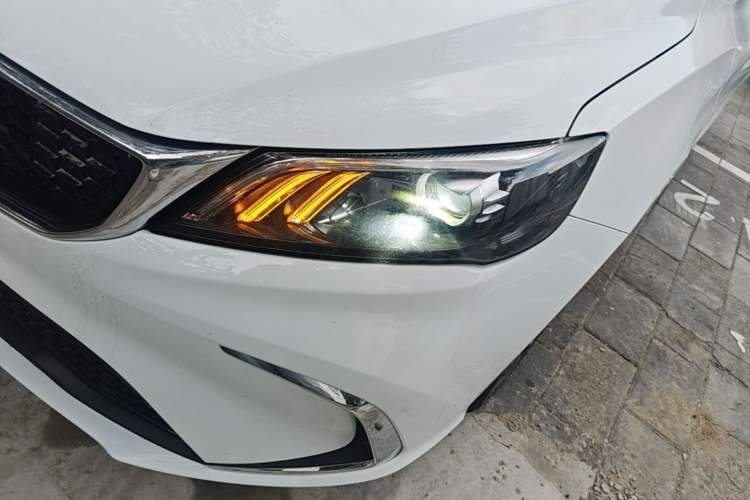 Used Geely Auto Binray 2021 1.4T CVT Asian Games Edition Left Front Headlight
