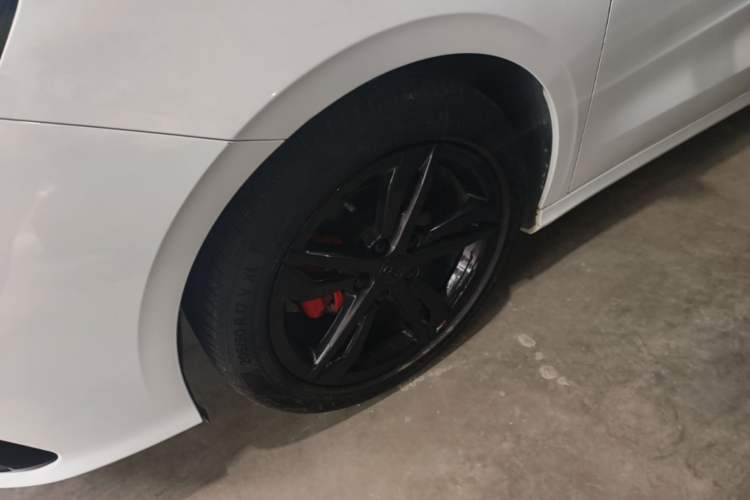 Used Geely Auto Binray 2021 1.4T CVT F-Sport Edition Left Front Wheel Hub