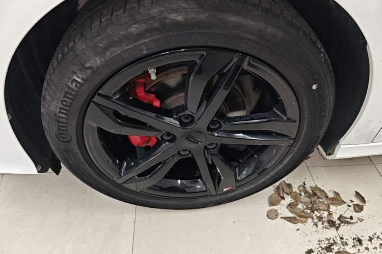 Used Geely Auto Binray 2021 1.4T CVT F-Sport Edition Left Front Wheel Hub