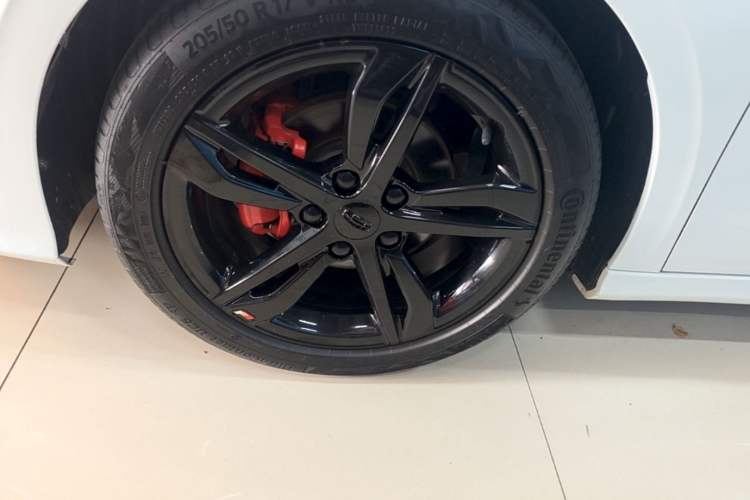Used Geely Auto Binray 2021 1.4T CVT F-Sport Edition Left Front Wheel Hub