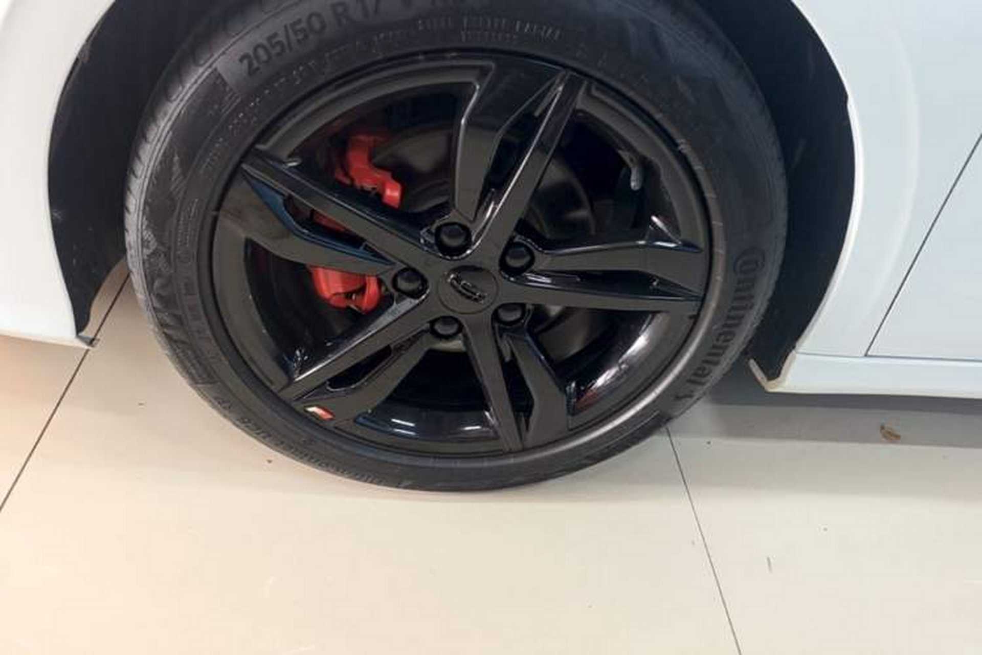 Used Geely Auto Binray 2021 1.4T CVT F-Sport Edition Left Front Wheel Hub