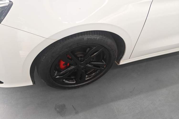 Used Geely Auto Binray 2021 1.4T CVT F-Sport Edition Left Front Wheel Hub