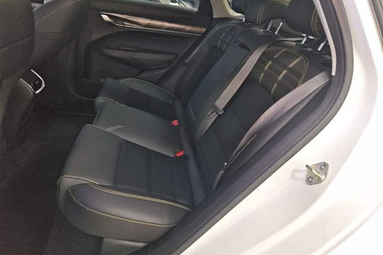 Used Geely Auto Binray 2021 1.4T CVT Asian Games Edition Left Rear Seat