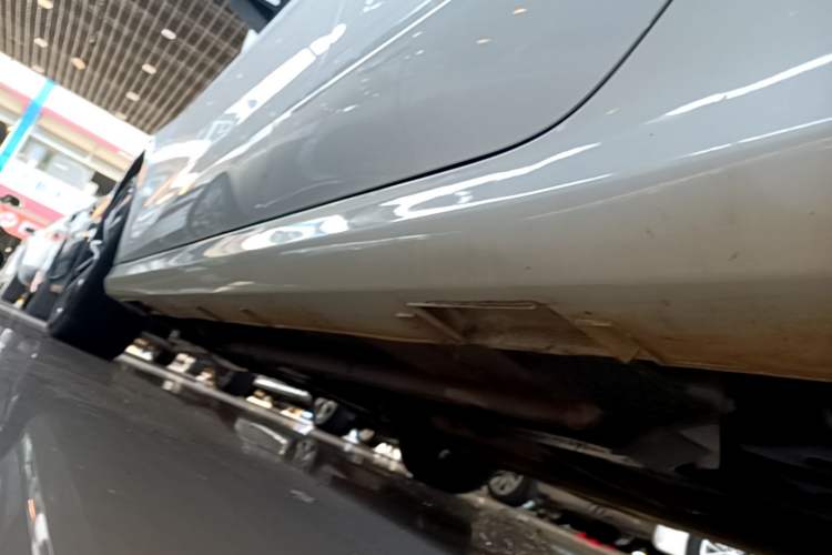 Used Geely Auto Binray 2021 1.4T CVT Asian Games Edition Left Side Sill