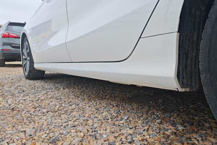 Used Geely Auto Binray 2021 1.4T CVT Asian Games Edition Left Side Sill