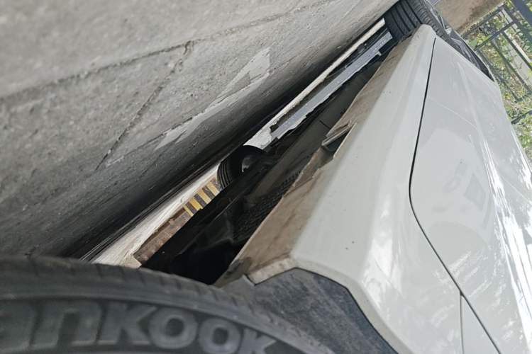 Used Geely Auto Binray 2021 1.4T CVT Asian Games Edition Left Side Sill