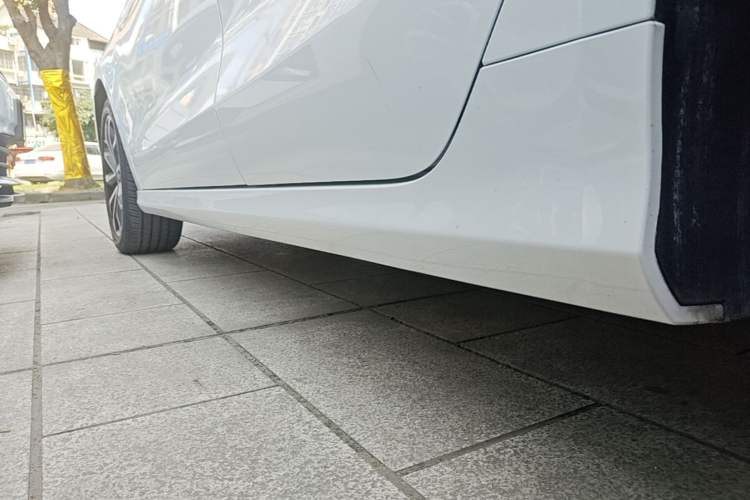 Used Geely Auto Binray 2021 1.4T CVT Asian Games Edition Left Side Sill