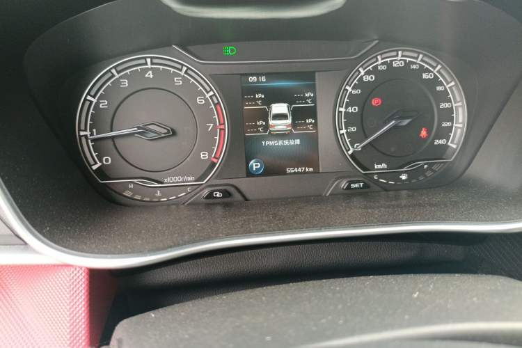Used Geely Auto Binray 2021 1.4T CVT F-Sport Edition Odometer Close Up