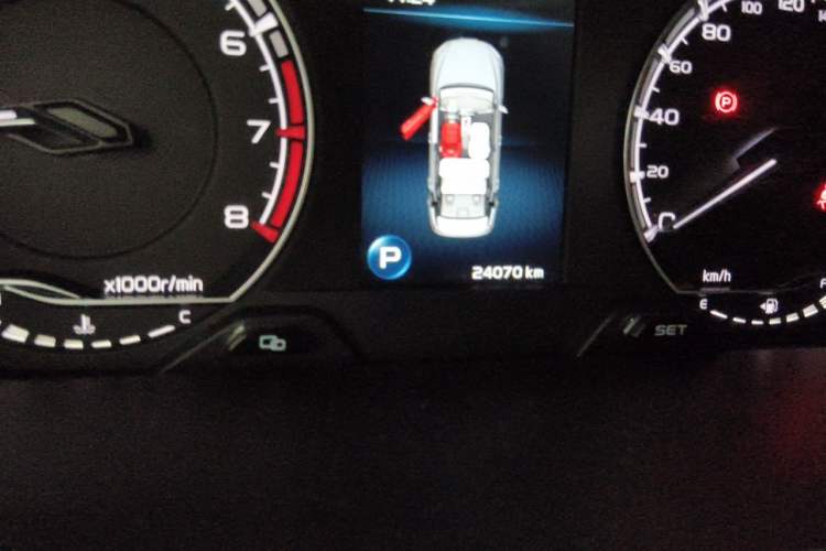 Used Geely Auto Binray 2021 1.4T CVT F-Sport Edition Odometer Close Up