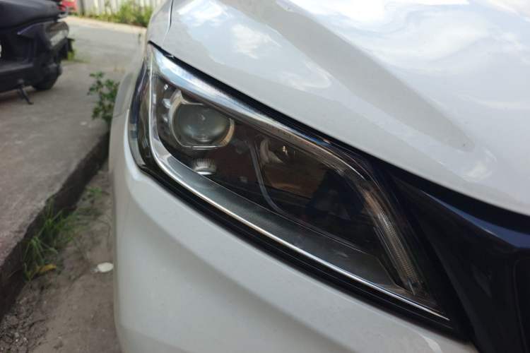 Used Geely Auto Binray 2021 1.4T CVT F-Sport Edition Right Front Headlight