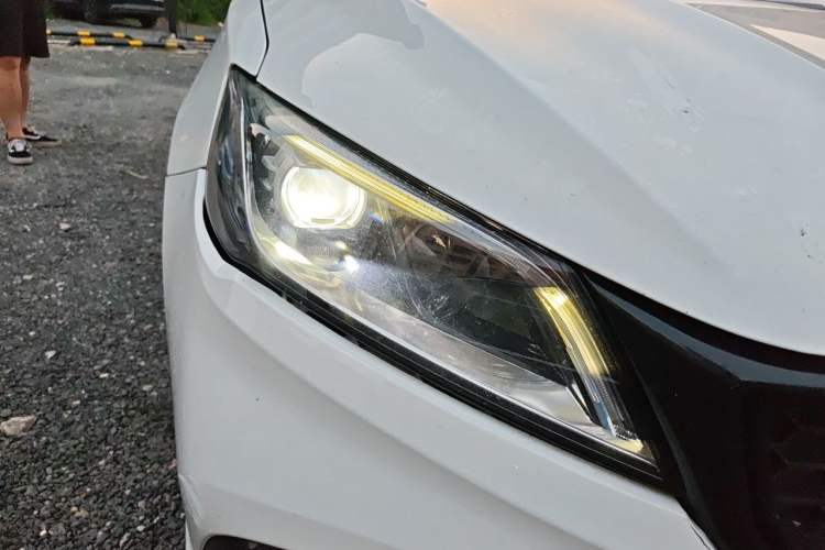 Used Geely Auto Binray 2021 1.4T CVT F-Sport Edition Right Front Headlight