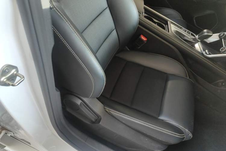 Used Geely Auto Binray 2021 1.4T CVT Asian Games Edition Right Front Seat