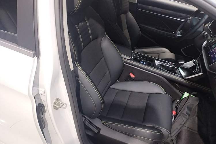 Used Geely Auto Binray 2021 1.4T CVT Asian Games Edition Right Front Seat