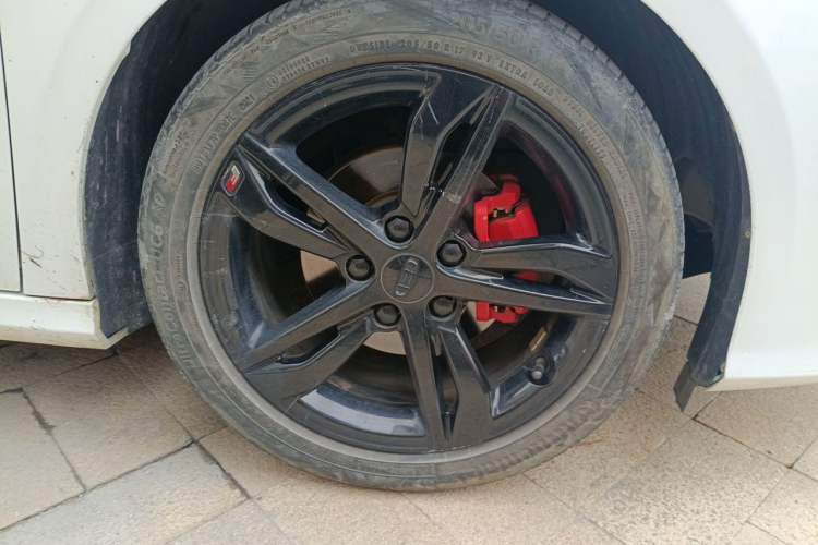 Used Geely Auto Binray 2021 1.4T CVT F-Sport Edition Right Front Wheel Hub