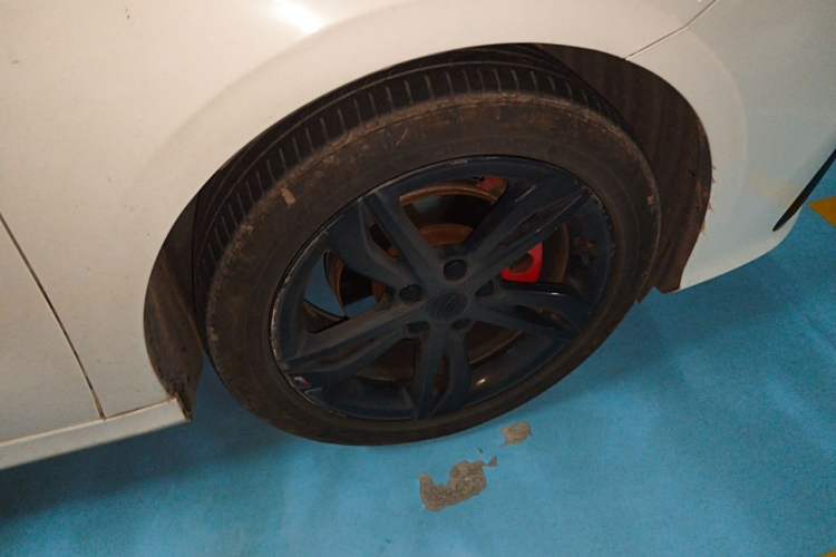 Used Geely Auto Binray 2021 1.4T CVT F-Sport Edition Right Front Wheel Hub
