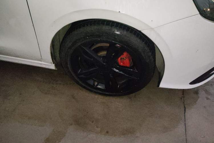 Used Geely Auto Binray 2021 1.4T CVT F-Sport Edition Right Front Wheel Hub