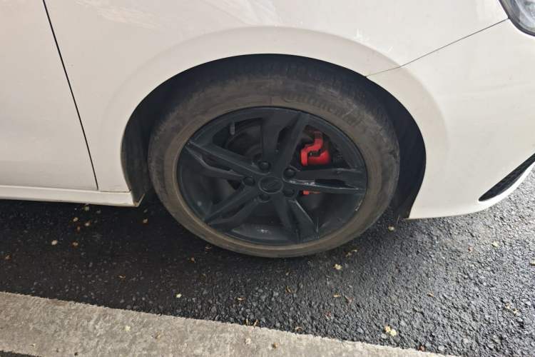 Used Geely Auto Binray 2021 1.4T CVT F-Sport Edition Right Front Wheel Hub