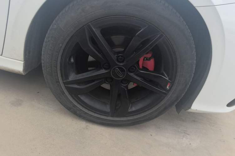 Used Geely Auto Binray 2021 1.4T CVT F-Sport Edition Right Front Wheel Hub
