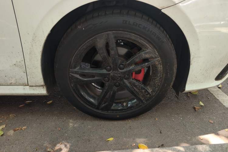 Used Geely Auto Binray 2021 1.4T CVT F-Sport Edition Right Front Wheel Hub