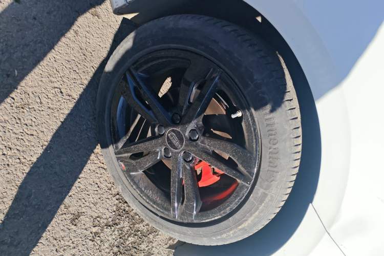 Used Geely Auto Binray 2021 1.4T CVT F-Sport Edition Right Front Wheel Hub