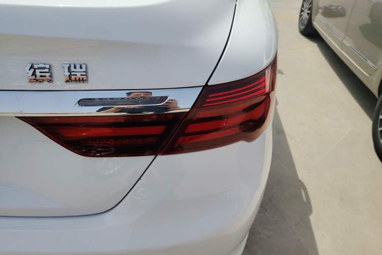Used Geely Auto Binray 2021 1.4T CVT Asian Games Edition Right Rear Taillight