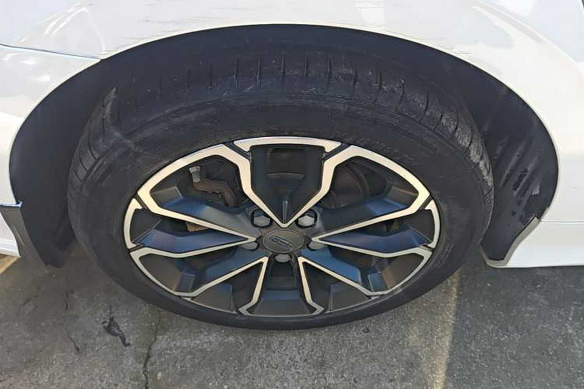 Used Geely Auto Binray 2021 1.4T CVT Asian Games Edition Right Rear Wheel Hub