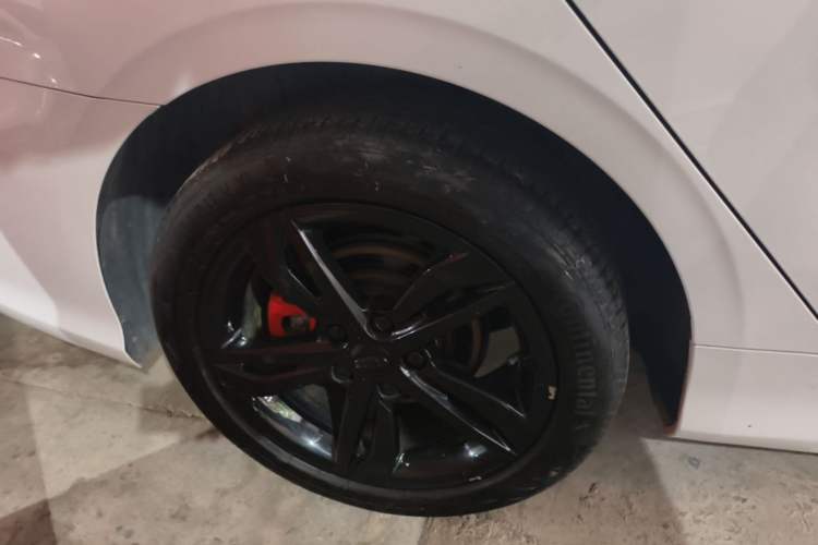 Used Geely Auto Binray 2021 1.4T CVT F-Sport Edition Right Rear Wheel Hub