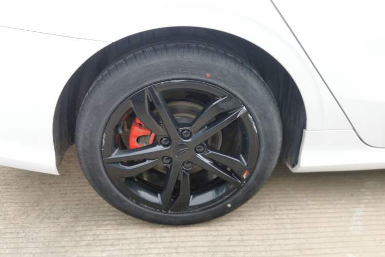 Used Geely Auto Binray 2021 1.4T CVT F-Sport Edition Right Rear Wheel Hub