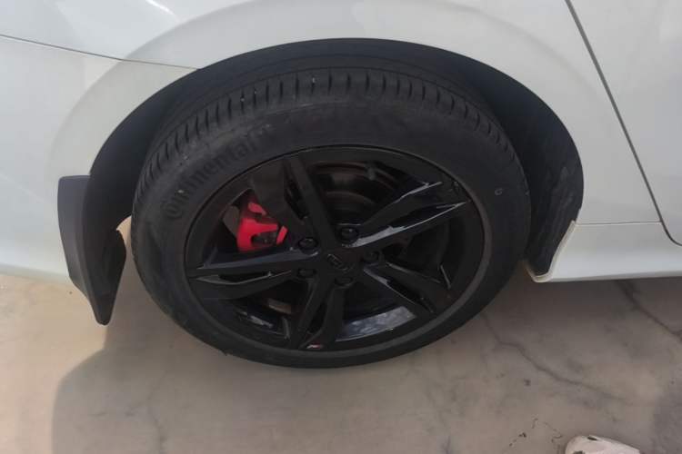 Used Geely Auto Binray 2021 1.4T CVT F-Sport Edition Right Rear Wheel Hub