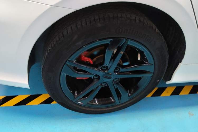 Used Geely Auto Binray 2021 1.4T CVT F-Sport Edition Right Rear Wheel Hub