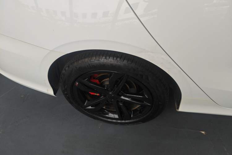 Used Geely Auto Binray 2021 1.4T CVT F-Sport Edition Right Rear Wheel Hub