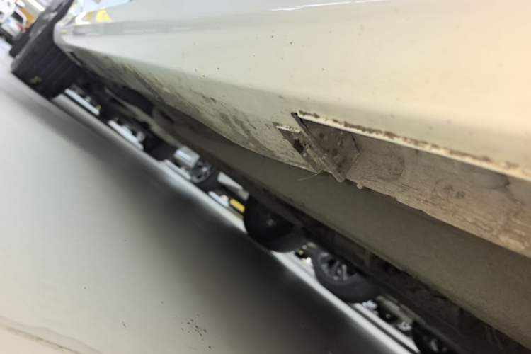 Used Geely Auto Binray 2021 1.4T CVT Asian Games Edition Right Side Sill