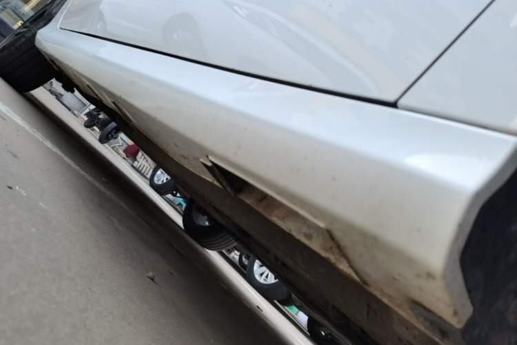Used Geely Auto Binray 2021 1.4T CVT Asian Games Edition Right Side Sill