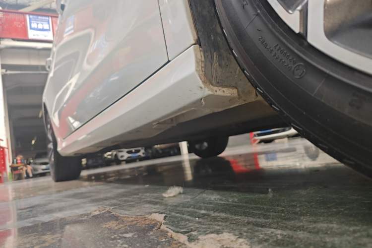 Used Geely Auto Binray 2021 1.4T CVT Asian Games Edition Right Side Sill