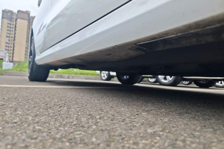 Used Geely Auto Binray 2021 1.4T CVT F-Sport Edition Right Side Sill