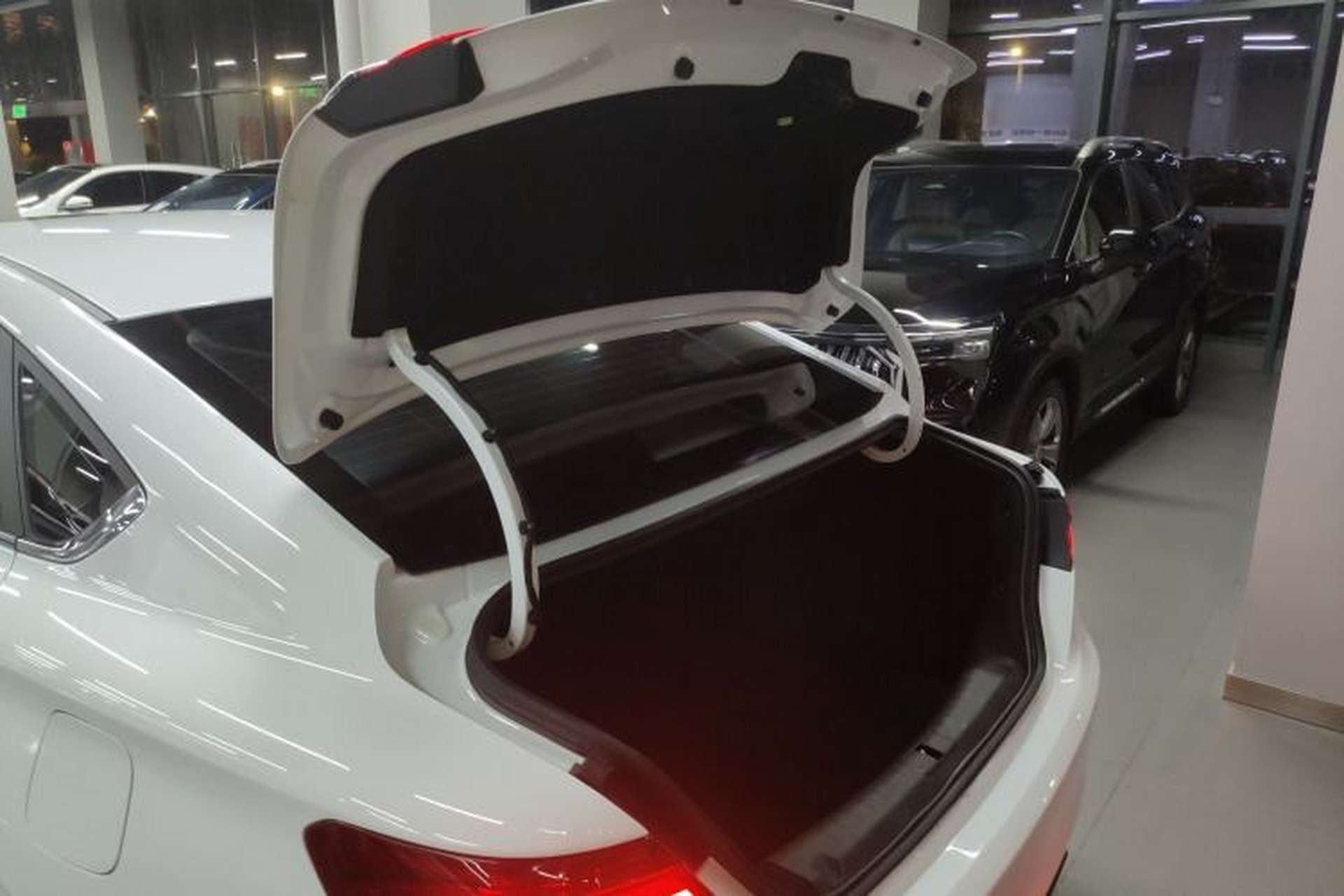 Used Geely Auto Binray 2021 1.4T CVT Asian Games Edition Trunk