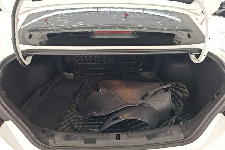 Used Geely Auto Binray 2021 1.4T CVT F-Sport Edition Trunk